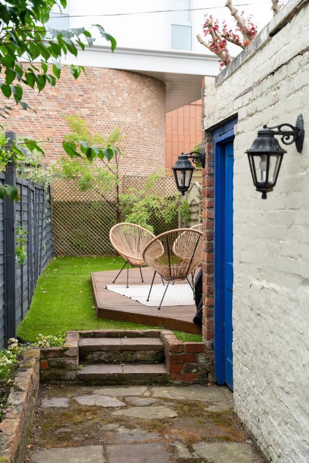 18Th Century Townhouse In Chester City Centre Villa Exteriör bild